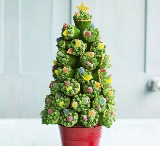 green cupcakes christmas tree