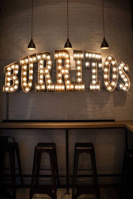 restaurant design tips: wall neons